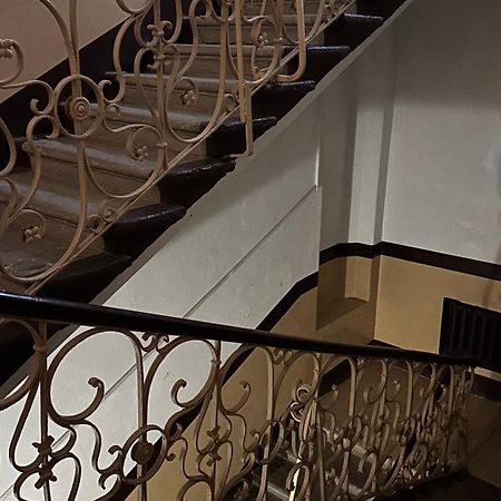 Апартаменты Smolynja Stail Тернополь Экстерьер фото